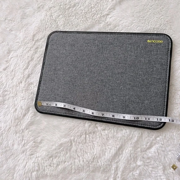 INCASE Laptop case - Picture 3 of 7